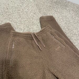 Stylish SKIMS Brown Fleece Bottoms